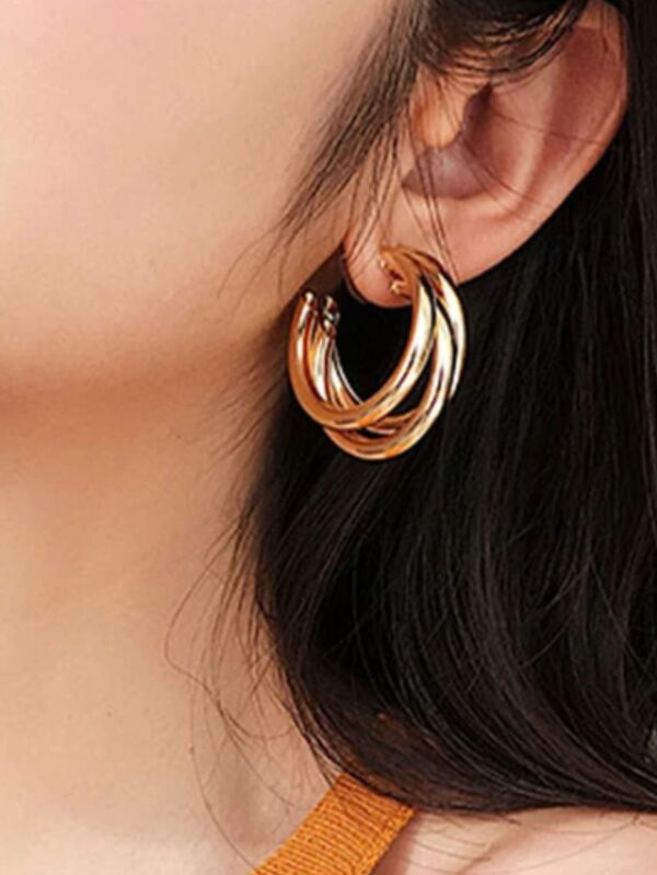 BRINCO ARGOLA TRIPLA DOURADO